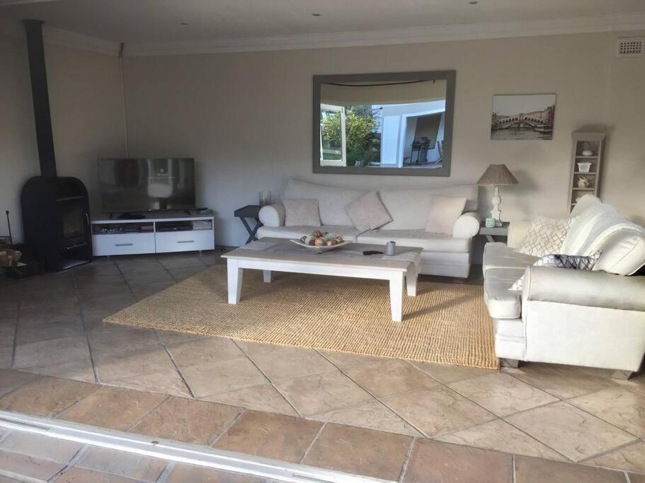 Light & Spacious Family Holiday home *